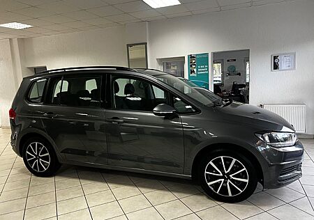 VW Touran Volkswagen 1.5 TSI