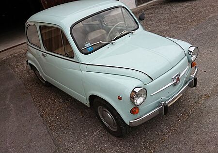 Fiat 600 D Seicento (kein 500) mit H-Kennzeichen