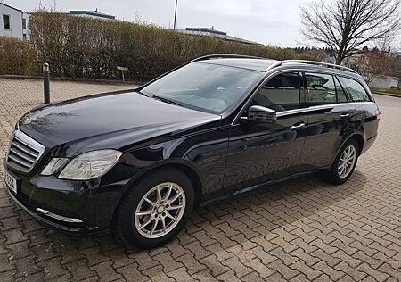 Mercedes-Benz E 220 CDI T BlueEFFICIENCY ELEGANCE ELEGANCE