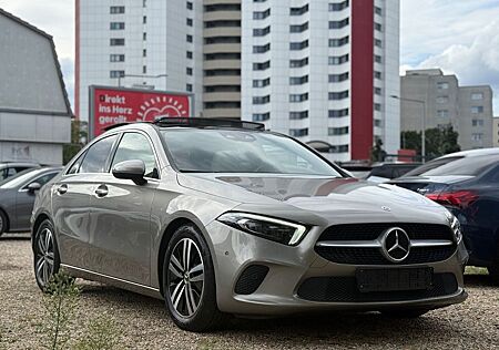 Mercedes-Benz A 180 gebraucht kaufen Mercedes-Benz A 180 D Pano Kamera LED Kamera