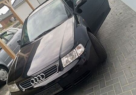 Audi A3 1.6 Ambiente 8L