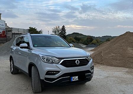 SsangYong Rexton 2.2 Diesel e-XDi 220 Sapphire 4WD AT ...
