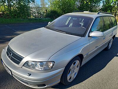 Opel Omega 2.6 V6 - Executive Edition - rostfrei!