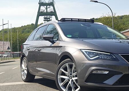 Seat Leon ST 2.0 TDI 110kW FR DSG FR !TÜV NEU!