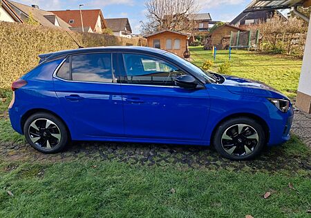 Opel Corsa 100KW Ultimate Paket 11KW Lader