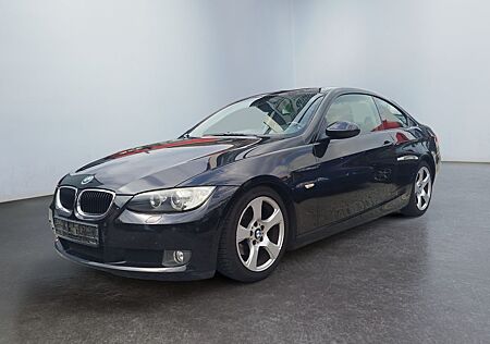 BMW 320i Coupe