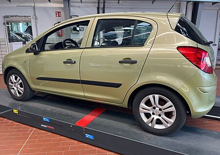 Opel Corsa TÜV NEU 09/27
