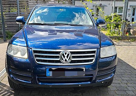 VW Touareg Volkswagen 3.0 V6 TDI Tiptronic Standard