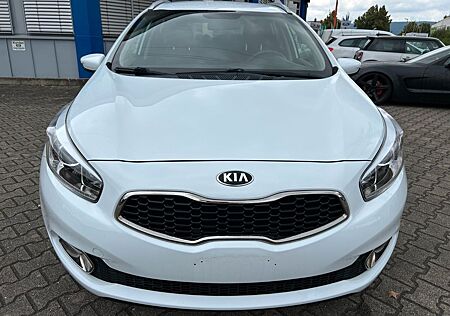 Kia ANDERE Ceed Sportswagon FIFA World Cup Edition