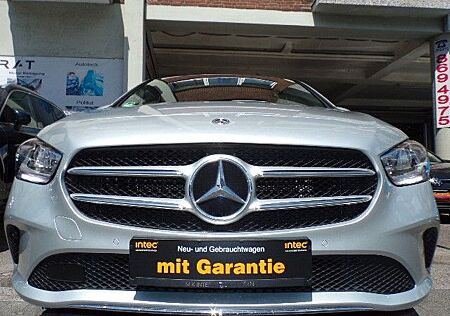 Mercedes-Benz B 250 e LED Pano Leder Park-Assis VZE Lane-Assis