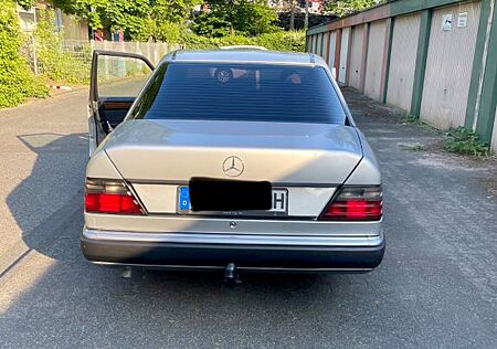 Mercedes-Benz 250 D Oldtimer
