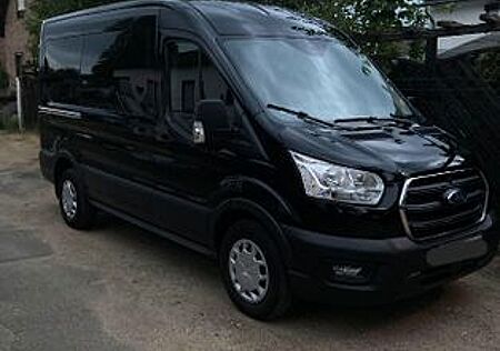 Ford Transit Transporter und Wohnmobil in einem!