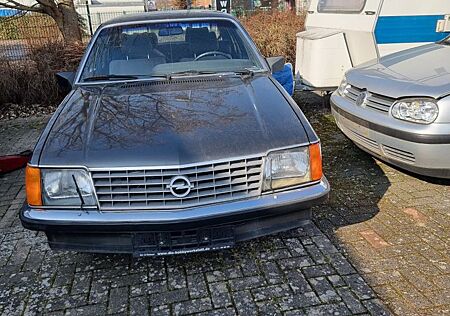 Opel Senator A - CD - 3 Liter E