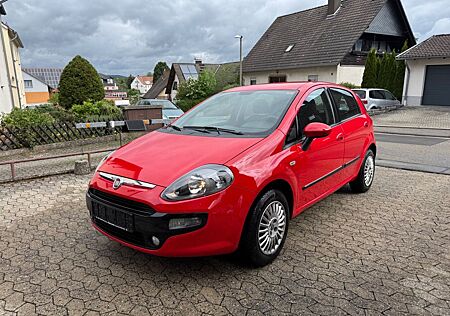 Fiat Punto My Life 5T 1.4 8V 8-Fach Bereift inkl AHK