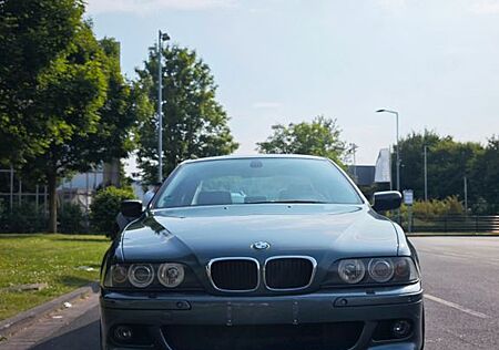 BMW 520i M-Paket Alcantara Esd 18 Zoll