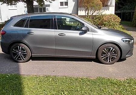 Mercedes-Benz B 250 e DCT -