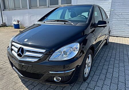 Mercedes-Benz B 200 CDI/ Automatik /EURO 5/PDC/ SHZ/NAVI/KLIMA