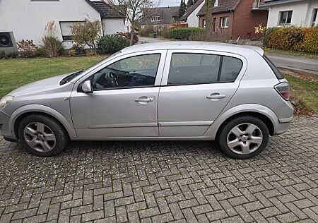 Opel Astra 1.9 CDTI 74kW -