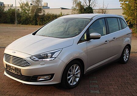 Ford Grand C-Max Titanium
