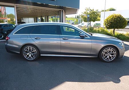 Mercedes-Benz E 220 E -Klasse T-Modell, AMG,AHK,SHD,Kamera