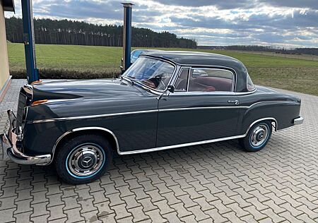 Mercedes-Benz 220 gebraucht kaufen Mercedes-Benz 220 220S Ponton Coupe