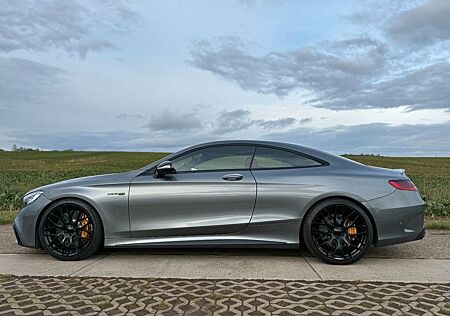 Mercedes-Benz S 63 AMG Coupé + Keramik + Carbon + Burmester