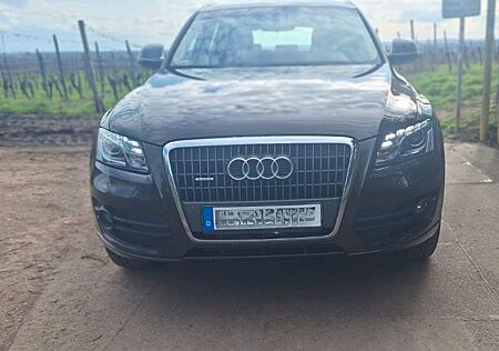 Audi Q5 2.0 TDI quattro -
