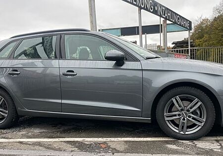 Audi A3 Sportb. attract. ultra STronic,Pano,Scheckhef