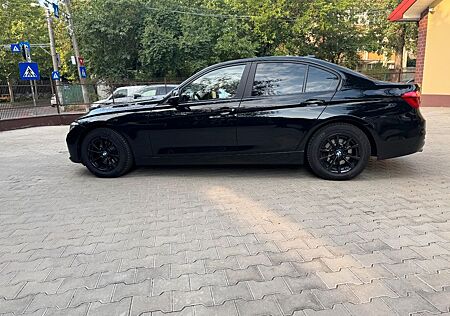 BMW 318d xDrive Luxury Line Luxury Line
