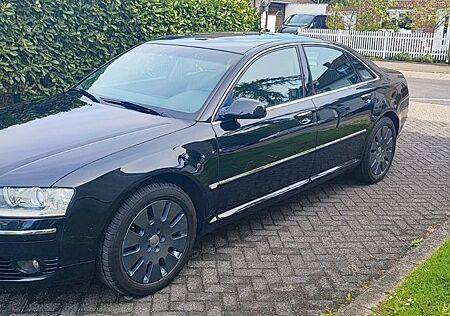 Audi A8 4.2 TDI tiptronic quattro -