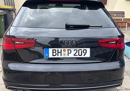 Audi A3 2.0 TDI S tronic quattro S line