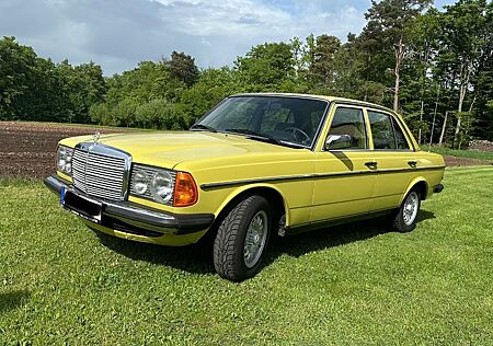 Mercedes-Benz 200
