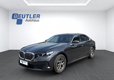 BMW 520iA Limousine aLED eSitze 360°Kam HUD