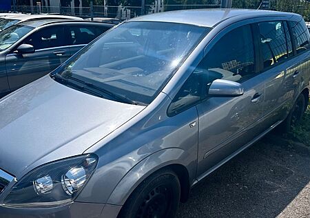 Opel Zafira B Edition
