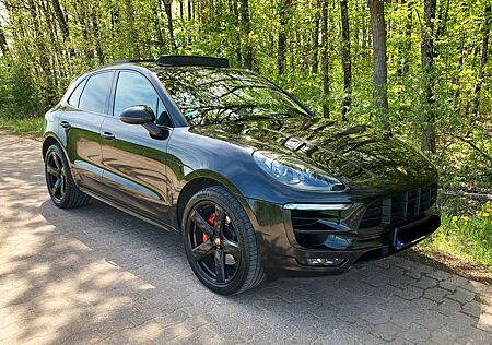 Porsche Macan GTS Bose Pano AHK Luft Keyless