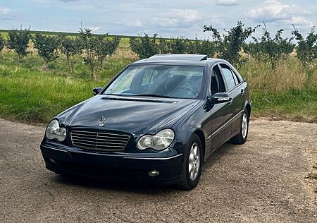 Mercedes-Benz 200 Mercedes Benz W203 C200 Kompressor Avantgarde