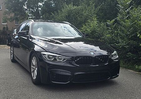 BMW 320i Touring Luxury Line Luxury Line