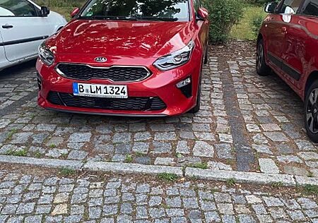 Kia Cee'd / Ceed 1.4 T-GDI DCT Platinum Edition ...