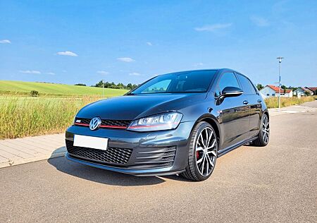 VW Golf Volkswagen 7 GTI 2.0 TSI BMT