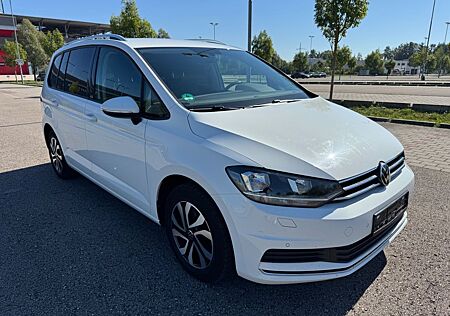 VW Touran Volkswagen 1.5 TSI GARANTIE Car Play ACC