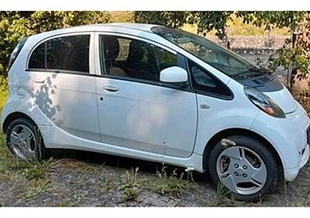 Mitsubishi i-MIEV E-Auto für die Stadt und zur Arbeit