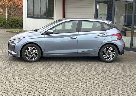 Hyundai i20 1,2 Navi Rückfahrkamera Lenkradheizung