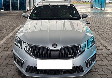 Skoda Octavia 2.0 TDI DSG RS Combi RS Scheckheft