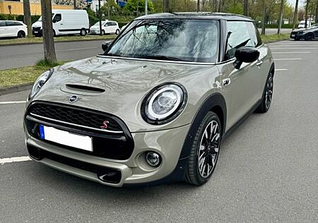 Mini Cooper S CHILI*PANO*LEDER*RFK*8Fach*SHZ