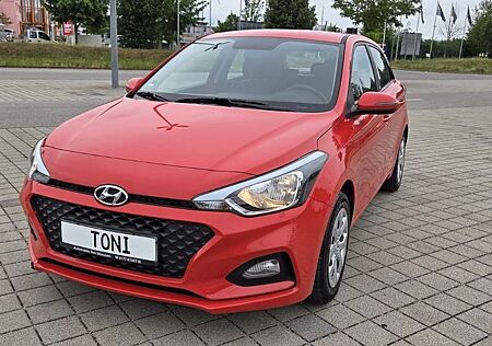 Hyundai i20 Select Erste-Hand Km 11100-Klima
