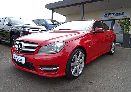 Mercedes-Benz C 250 Coupe AMG-PAKET NAVI PANO PDC SHZ LEDER