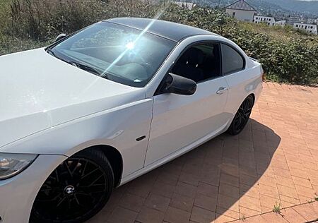 BMW 325i E92 M Sport Edition viele extras