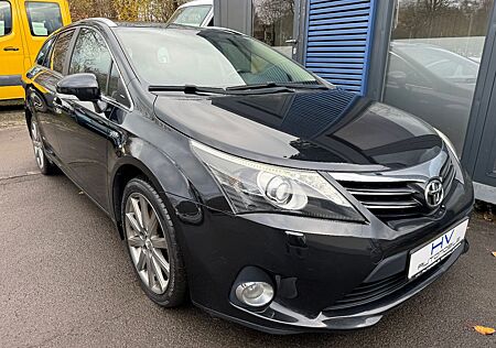 Toyota Avensis Kombi 2.2 Diesel 177 PS-Navi-Leder-Pano