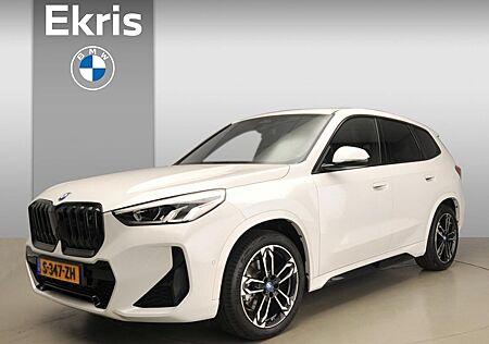 BMW iX1 xDrive30 | M-Sportpakket | LED | Leder | nav