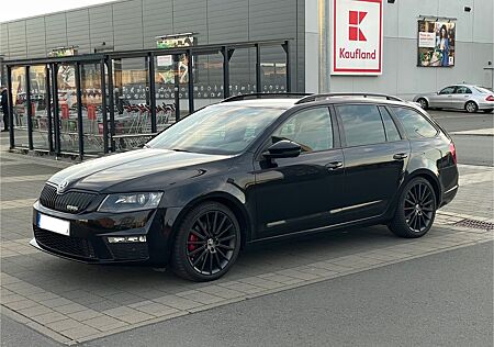 Skoda Octavia 2.0 TDI DSG RS Combi RS